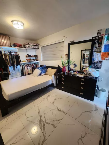 2 bedrooms apartment for rent in Westchester FL - Miami Dade, Miami