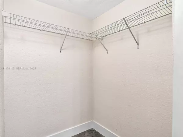 2 bedrooms apartment for rent in Downtown Miami - Miami, Miami