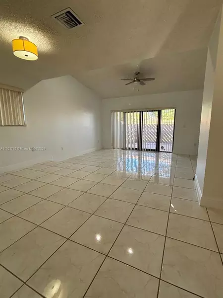 3 bedrooms apartment for rent in Kendall - Miami Dade, Miami