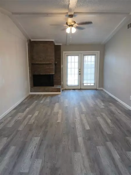 3 bedrooms apartment for rent in Wolf Creek - Sw Dallas, Dallas