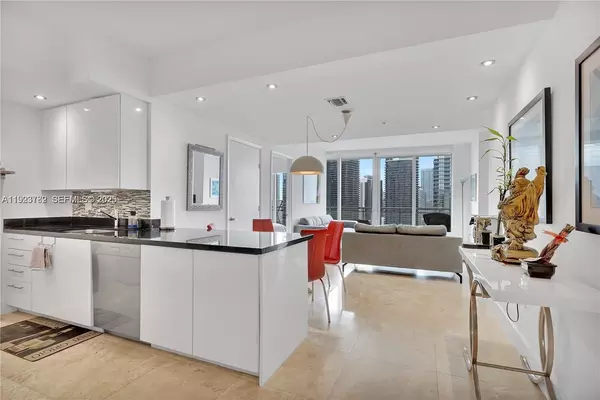 2 bedrooms apartment for rent in Downtown Miami - Miami, Miami