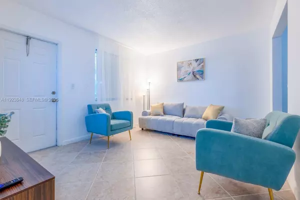 2 bedrooms apartment for rent in Downtown Miami - Miami, Miami