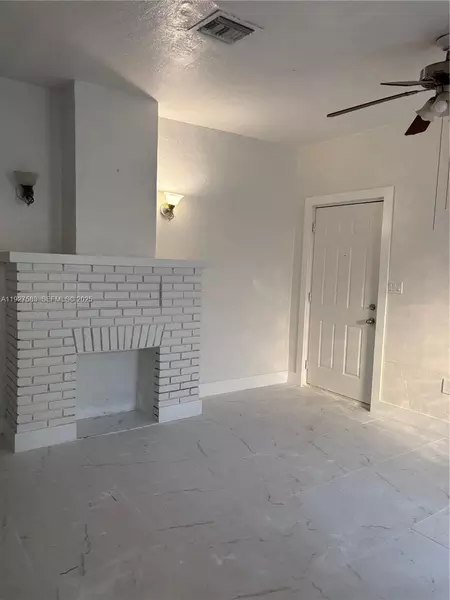 2 bedrooms apartment for rent in Downtown Miami - Miami, Miami