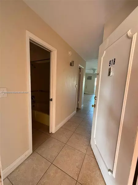Studio Apartment for rent in North Miami Beach - Miami Dade, Miami