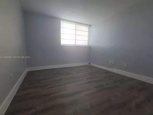 3 bedrooms apartment for rent in Westchester FL - Miami Dade, Miami