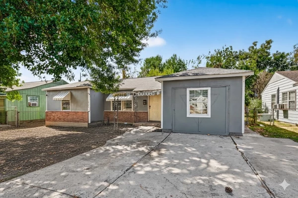 4 bedrooms apartment for rent in Sunnyside - Se Houston, Houston