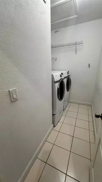 4 bedrooms apartment for rent in Tamiami - Miami Dade, Miami