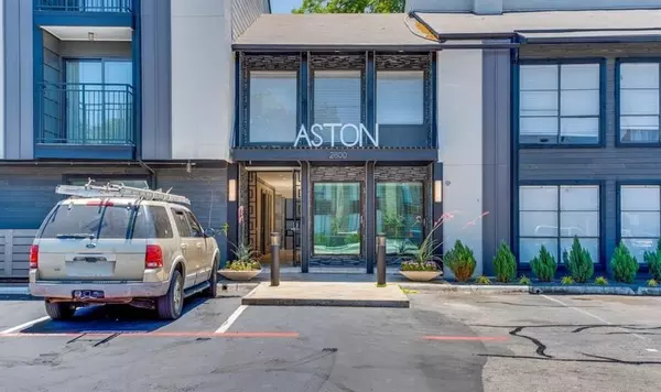 Studio Apartment for rent in Oak Lawn - Ne Dallas, Dallas