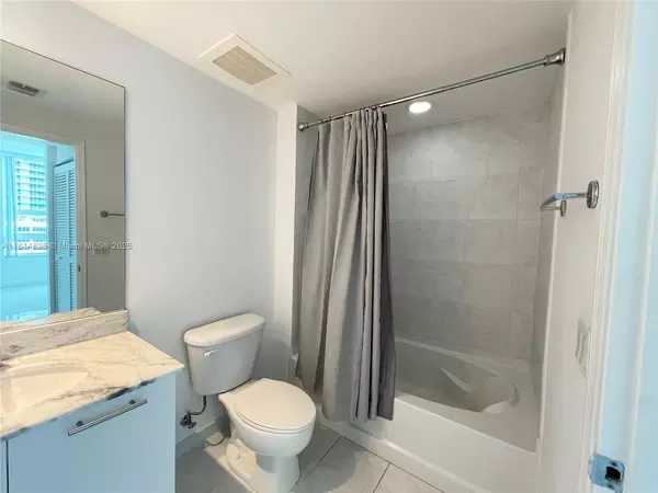 2 bedrooms apartment for rent in Downtown Miami - Miami, Miami