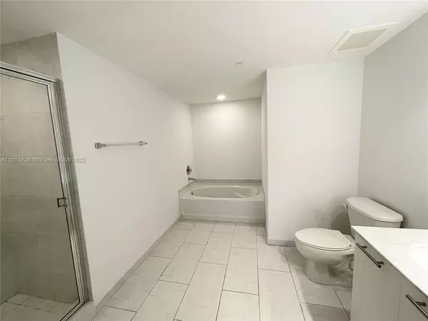 2 bedrooms apartment for rent in Downtown Miami - Miami, Miami