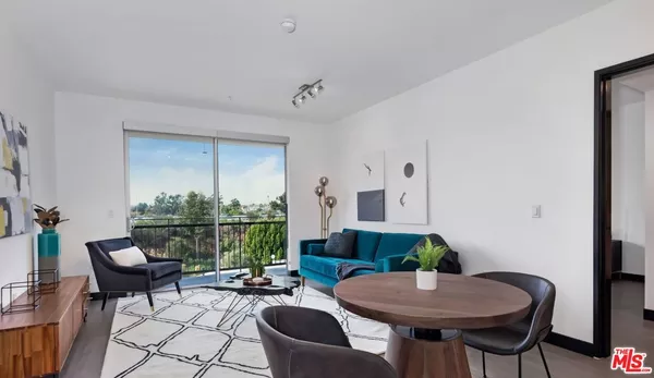 2 bedrooms apartment for rent in Toluca Lake - San Fernando Valley, Los Angeles