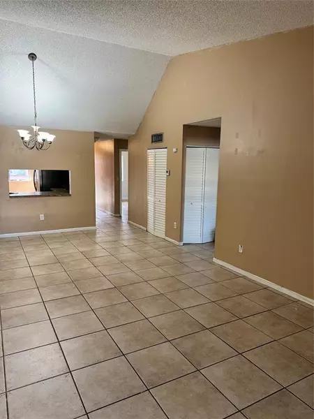 2 bedrooms apartment for rent in West Park - Broward County, Miami