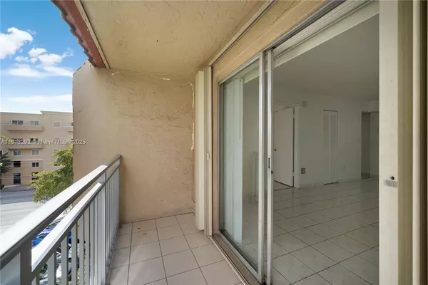2 bedrooms apartment for rent in West Miami - Miami Dade, Miami