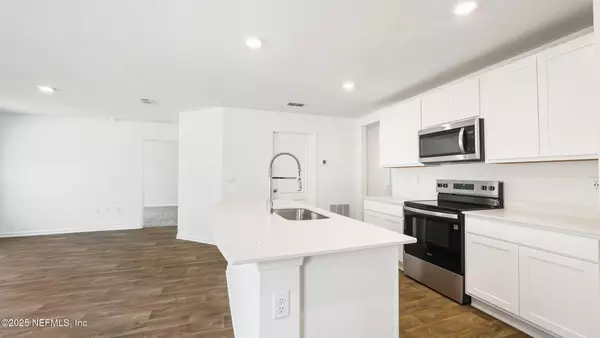 4 bedrooms apartment for rent in Whitehouse - Westside, Jacksonville