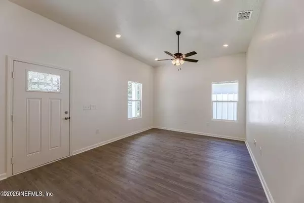 2 bedrooms apartment for rent in Lake Forest - Northside, Jacksonville