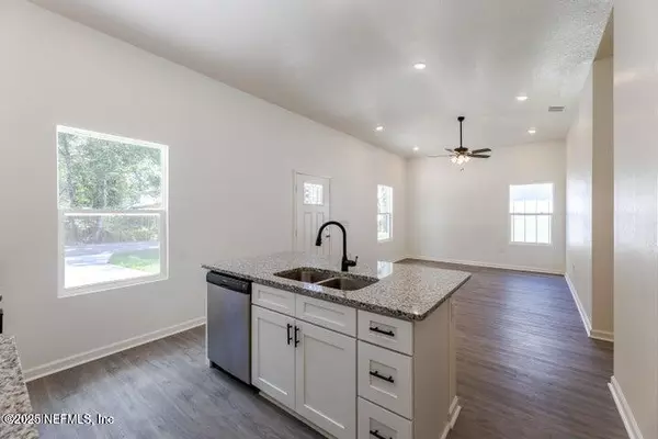 2 bedrooms apartment for rent in Lake Forest - Northside, Jacksonville