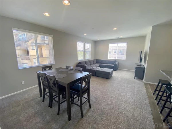 4 bedrooms apartment for rent in San Ysidro - South SD, San Diego