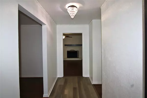 3 bedrooms apartment for rent in Claremont Dallas - Ne Dallas, Dallas
