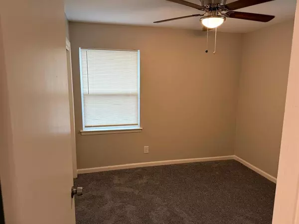 4 bedrooms apartment for rent in Wolf Creek - Sw Dallas, Dallas