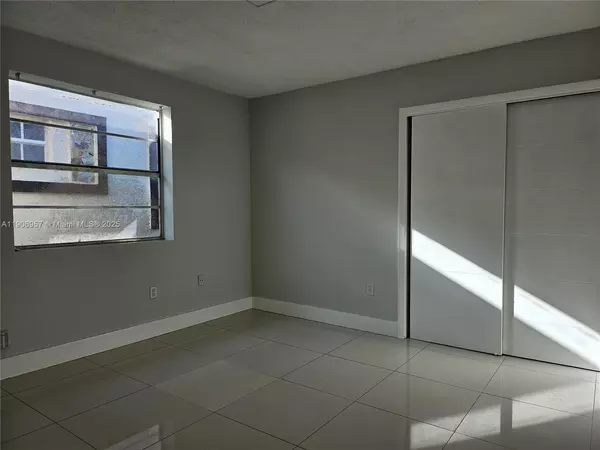 3 bedrooms apartment for rent in Westchester FL - Miami Dade, Miami