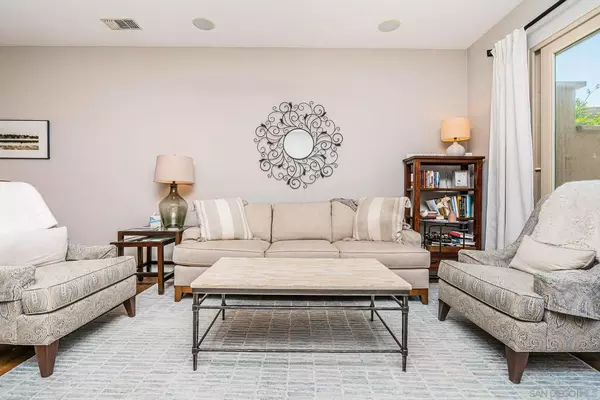 2 bedrooms apartment for rent in Serra Mesa - Inland, San Diego