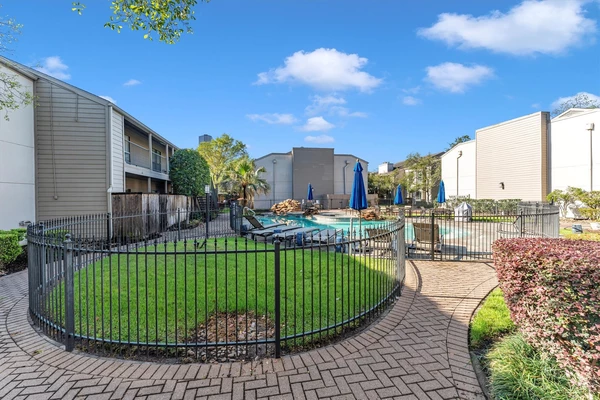 2 bedrooms apartment for rent in Hunter Creek Village - West Houston, Houston