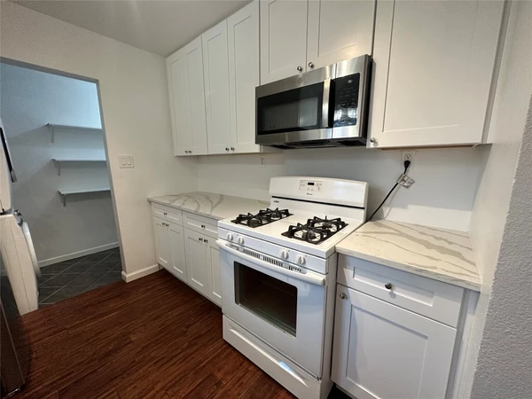 3 bedrooms apartment for rent in Windsor Park - East Austin, Austin