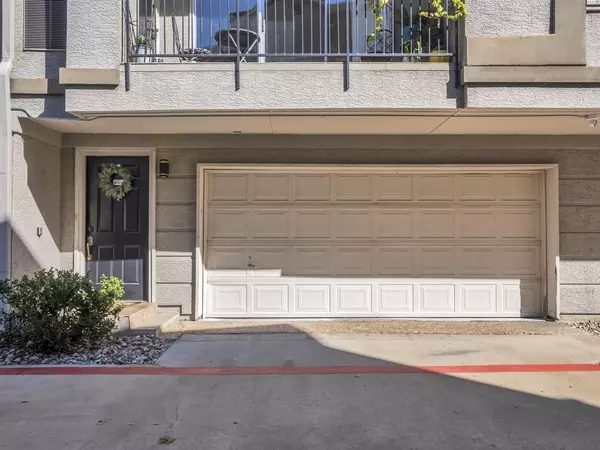 2 bedrooms apartment for rent in Uptown - Ne Dallas, Dallas