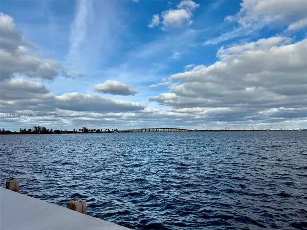 2 bedrooms apartment for rent in Beverly Terrace - Miami, Miami