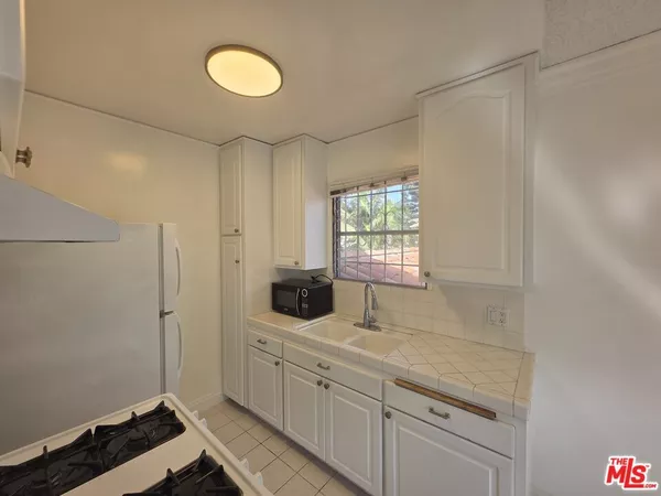 2 bedrooms apartment for rent in Sawtelle - Westside / South Bay, Los Angeles