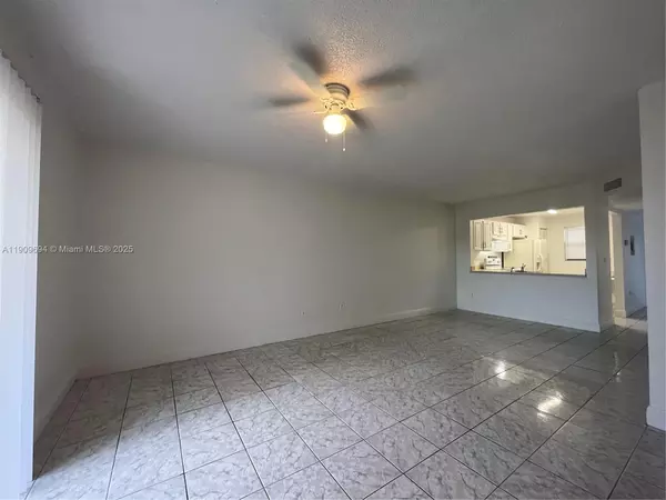 3 bedrooms apartment for rent in West Park - Broward County, Miami