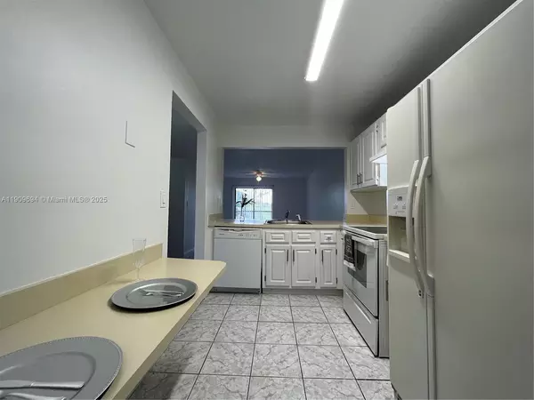 3 bedrooms apartment for rent in West Park - Broward County, Miami