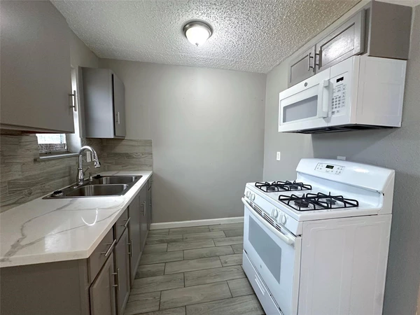 2 bedrooms apartment for rent in Trinity / Houston Gardens - Ne Houston, Houston