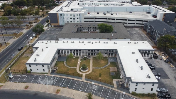 2 bedrooms apartment for rent in Windsor Park - East Austin, Austin