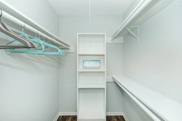 2 bedrooms apartment for rent in Woodlake/ Briar Meadow - West Houston, Houston