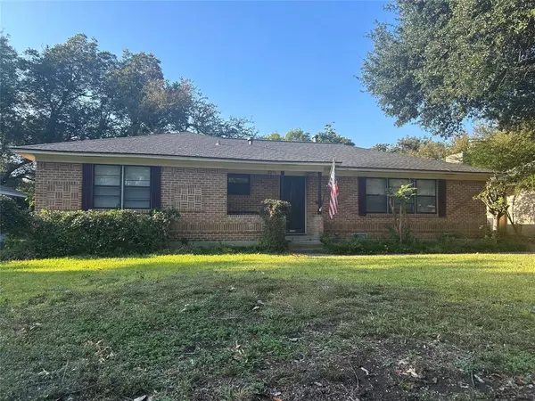 3 bedrooms apartment for rent in Claremont Dallas - Ne Dallas, Dallas