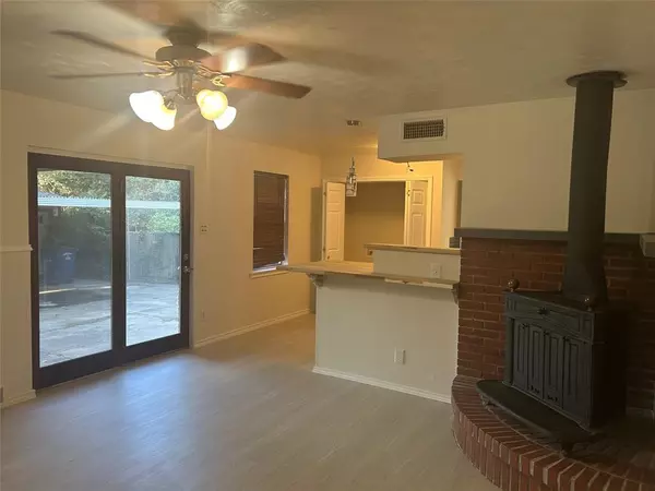 3 bedrooms apartment for rent in Claremont Dallas - Ne Dallas, Dallas