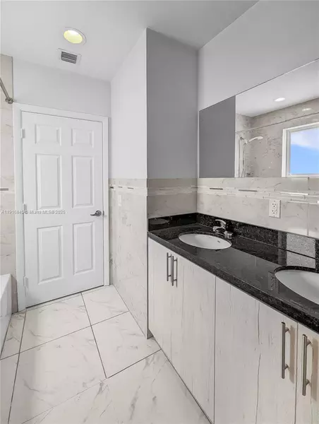 2 bedrooms apartment for rent in Coral Way - Miami, Miami