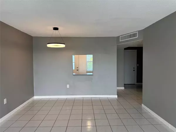 1 bedroom apartment for rent in North Miami Beach - Miami Dade, Miami