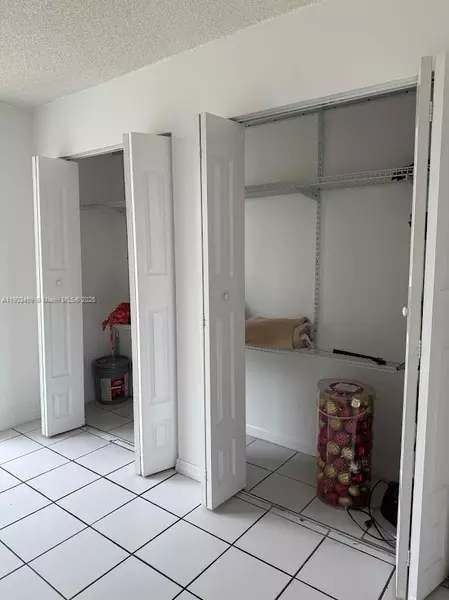 2 bedrooms apartment for rent in Tamiami - Miami Dade, Miami