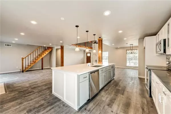 4 bedrooms apartment for rent in Northwest Dallas - Nw Dallas, Dallas