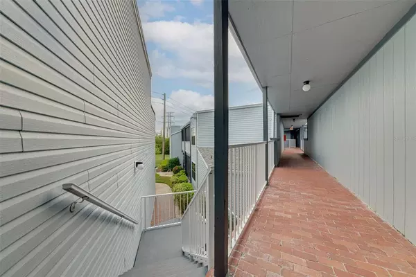 2 bedrooms apartment for rent in Vista East - East Orlando, Orlando