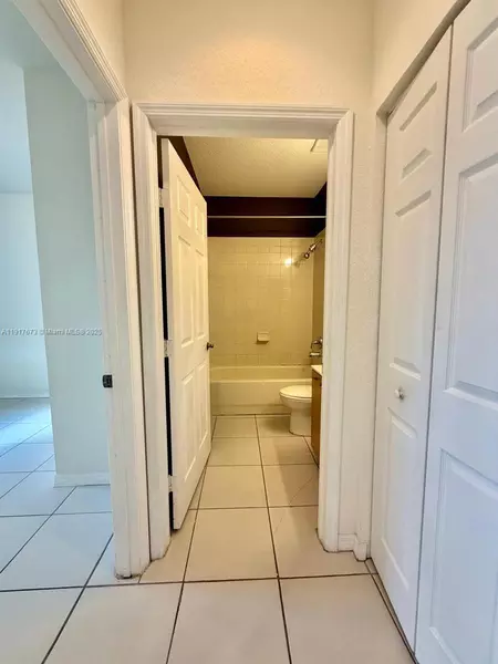 3 bedrooms apartment for rent in Tamiami - Miami Dade, Miami