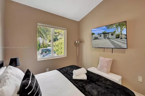 3 bedrooms apartment for rent in Beverly Terrace - Miami, Miami