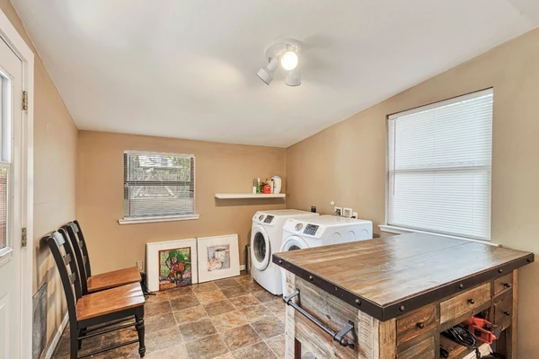 3 bedrooms apartment for rent in Crestview - North Central Austin, Austin