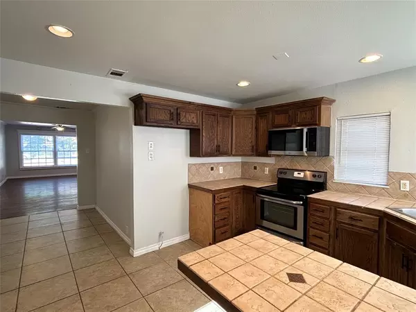 2 bedrooms apartment for rent in Bluffview - Nw Dallas, Dallas