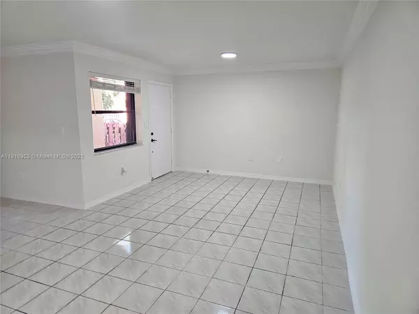 3 bedrooms apartment for rent in Sweetwater - Miami Dade, Miami