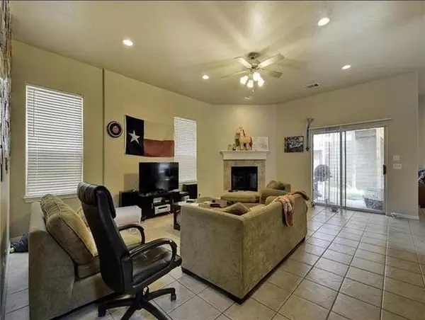 5 bedrooms apartment for rent in North Loop - North Central Austin, Austin