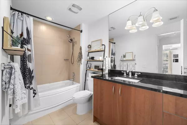 2 bedrooms apartment for rent in Downtown Miami - Miami, Miami