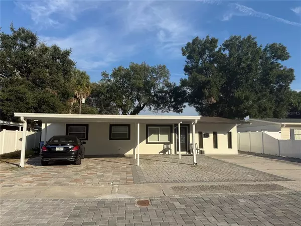 3 bedrooms apartment for rent in Town 'n' Country - West Tampa, Tampa